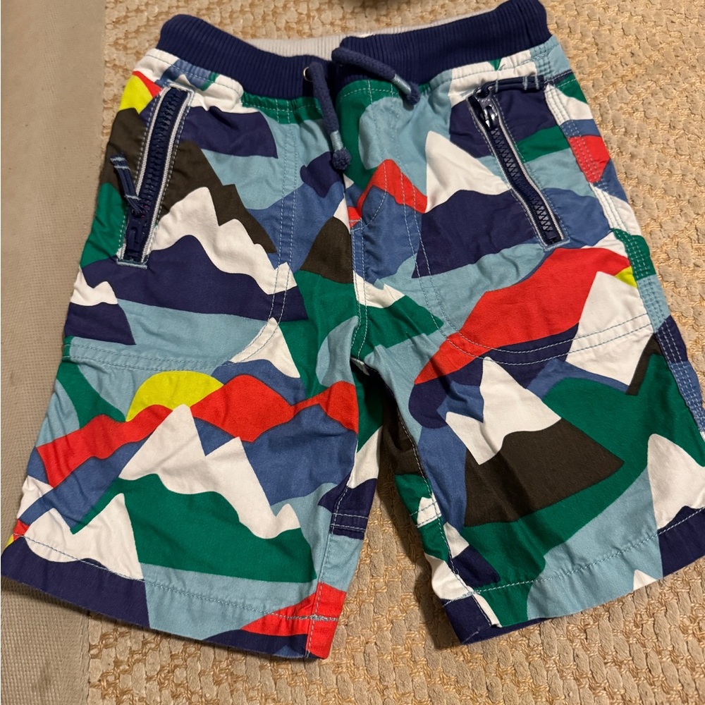 Mini Boden Adventure Mountain Print Shorts
